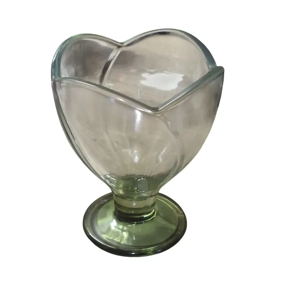 Target Bullseye's Playground 10 fl oz Tulip Glassware Green Wine Glass s3